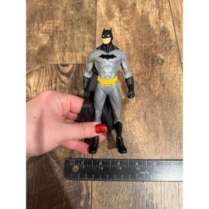 DC Comics Batman Action Figure 6 Inch Grey Black Suit Yellow Belt Fabric Cape